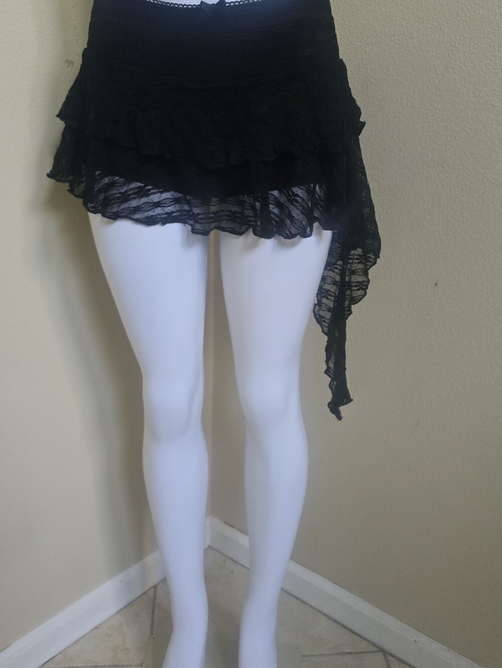 Women's Black Lace Layered Mini Skirt